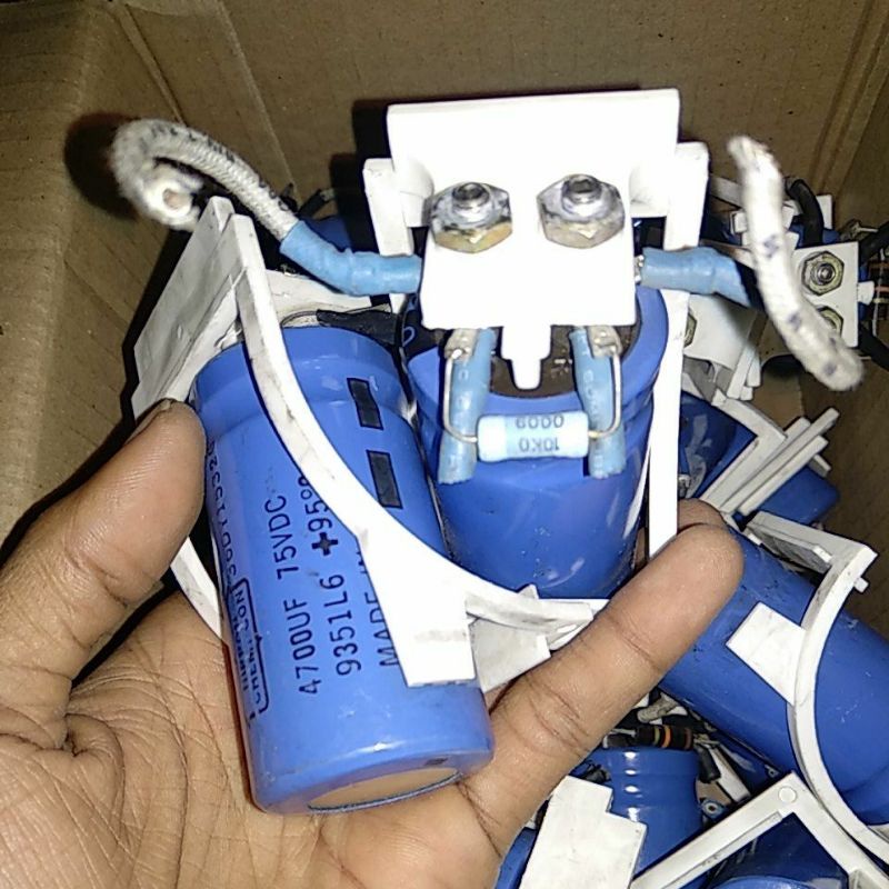 Elko 75V 4700UF per 2pcs