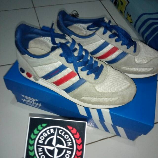 sepatu adidas original bekas