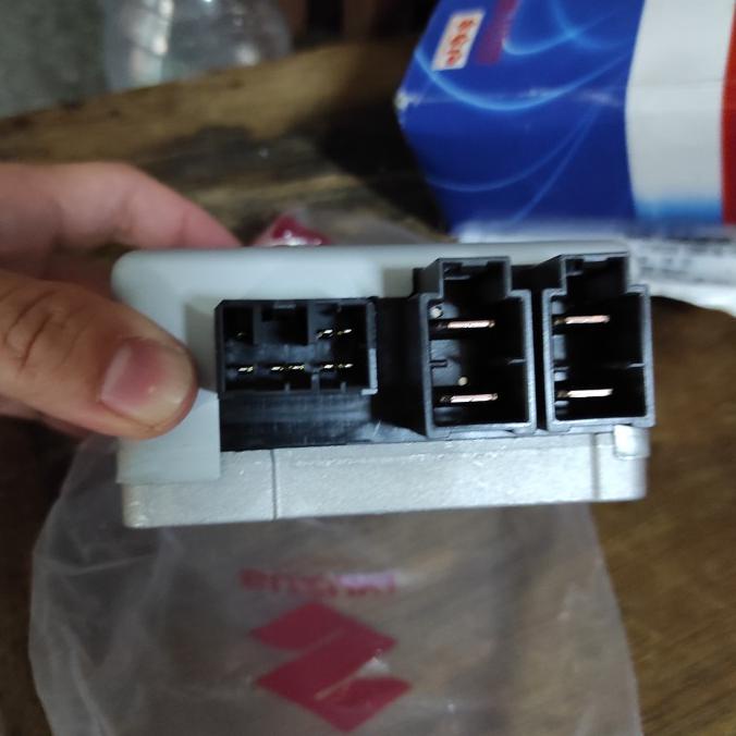 AVRIL - eps modul power steering Ertiga Lama 77M01