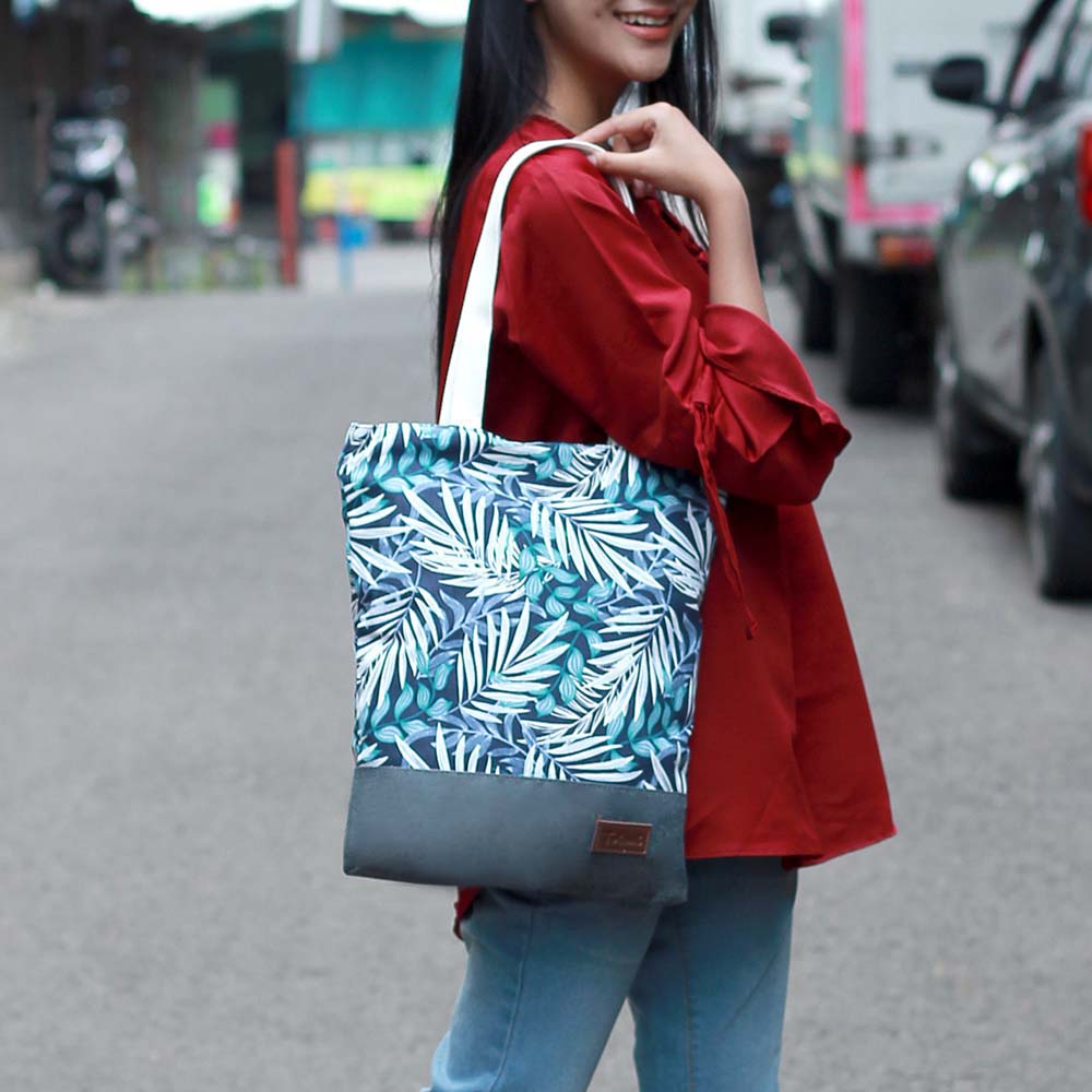 Tas Totebag Cewe Wanita Selempang Brand Totemi Motif Lokal Premium TTM 104