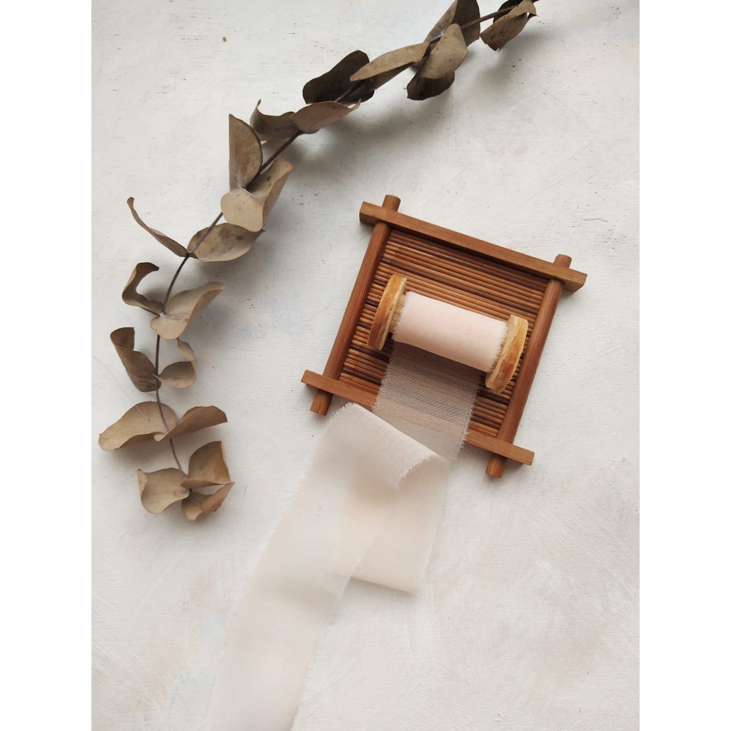 

SILKY RIBBON IN SHELL - wedding ribbon / calligraphy ribbon / vows ribbon / pita buket / styling