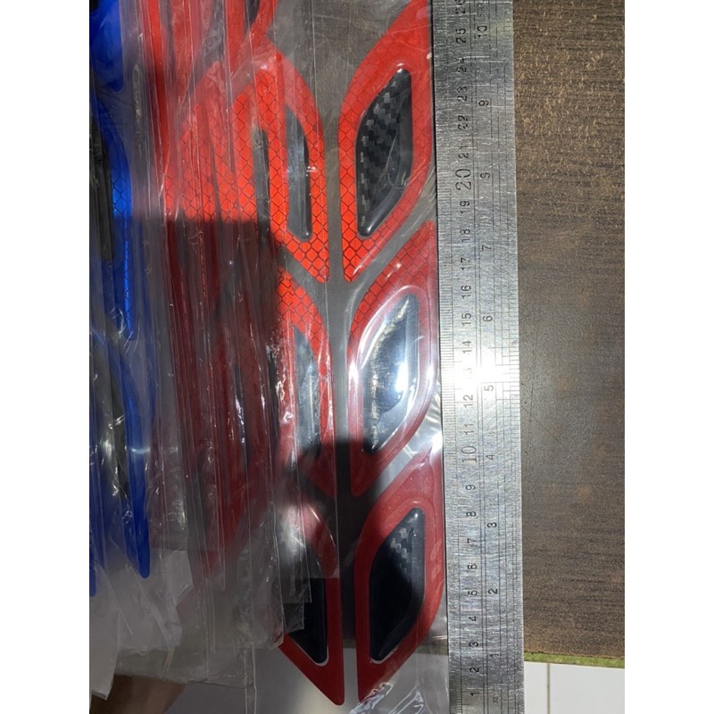 Stiker Carbon 3D Reflektor Mobil isi 6