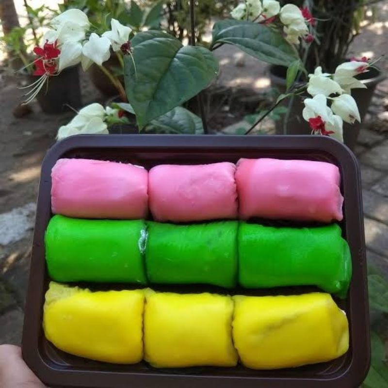 

Pancake durian medium isi 9