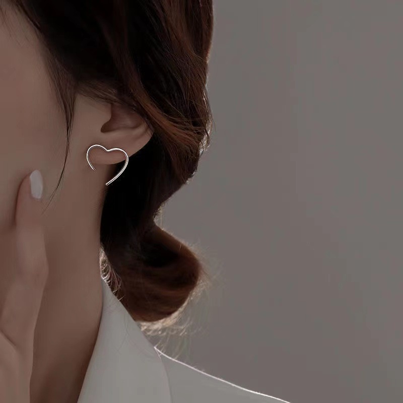 Anting S925 Silver Bentuk Hati Gaya Korea Untuk Wanita