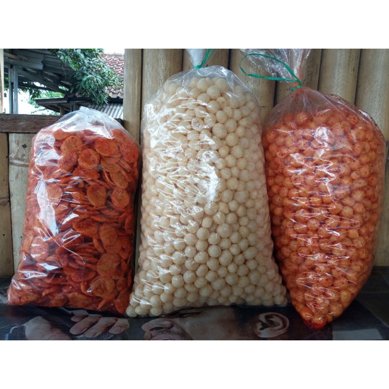 

Emplod Lewo Endog Lewo Pedas balado & Original 5Kg . 1bal Cemilan Khas Garut cimol kering