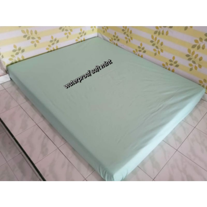 Sprei waterproof ukuran 160x200-Soft mint