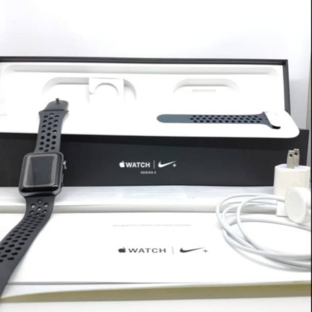 Apple watch / IWatch series 3 42mm Nike Edition [SECOND / BEKAS]