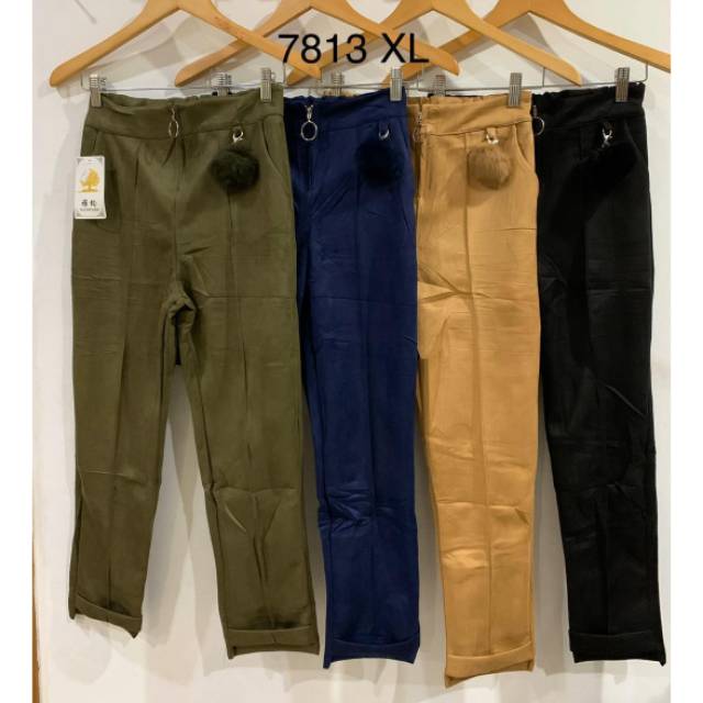 celana wanita bahan suede import warna dasar hitam ukuran celana wanita bahan suede import warna dasar hitam ukuran