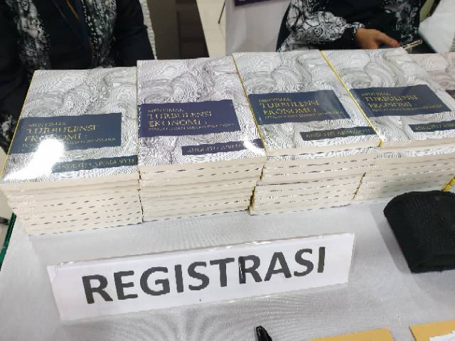 Menyimak Turbulensi Ekonomi:Pengalaman Empiris Indonesia oleh Anggito Abimanyu