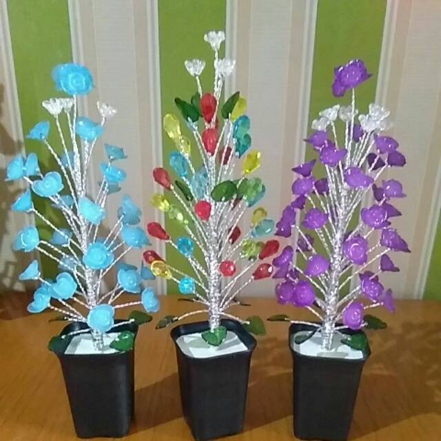 Bunga akrilik bunga manik mute