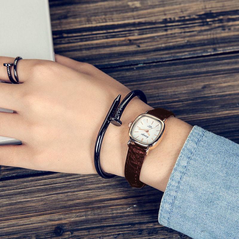 Jam Tangan Wanita / Pria Couple Polos Casual Dial Segi Fashion Analog Quartz Simple Strap Kulit Pu Leather RM001-COKLAT PUTIH