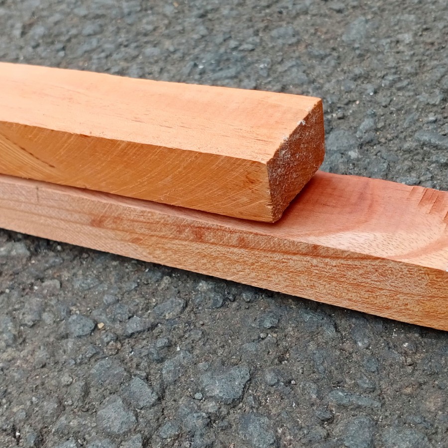 Jual Kayu Mahoni 2cm x 3cm x 1meter kayu keras Kayu Lis Kayu balok
