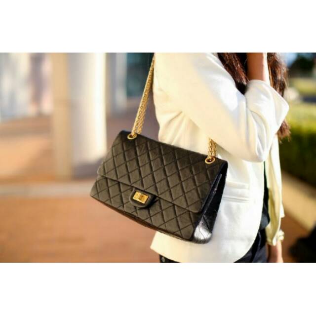 Chanel Reissue 2.55 Flap Bag
Aged Calfskin with Box 
Quality PLATINUM Authentic 1:1
#9601-1