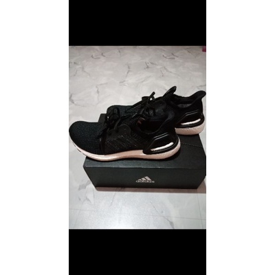 Sepatu Adidas ultraboost Black - Original 100%