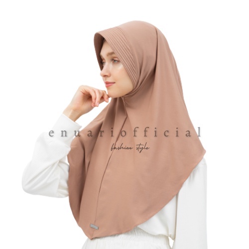 Hijab Bergo Penguin Jersey