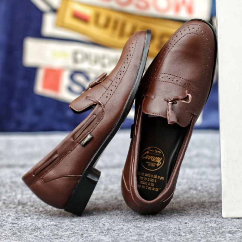 DRESSROSA BROWN Sepatu Pria Pantofel Kulit Asli Pentopel Pantopel Casual Formal Slop Kerja Kantor Original