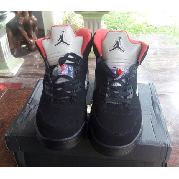 Sepatu Basket Air Jordan 5 High Supreme Black