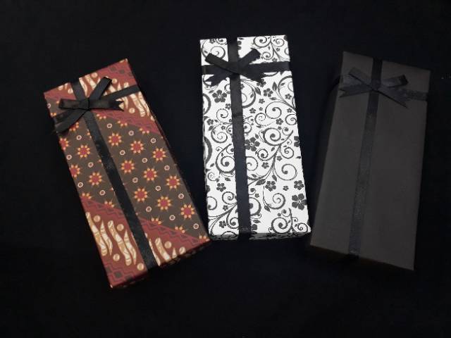 Box dasi - kotak dasi - kotak souvenir - box souvenir - kotak hadiah - box hadiah - gift box