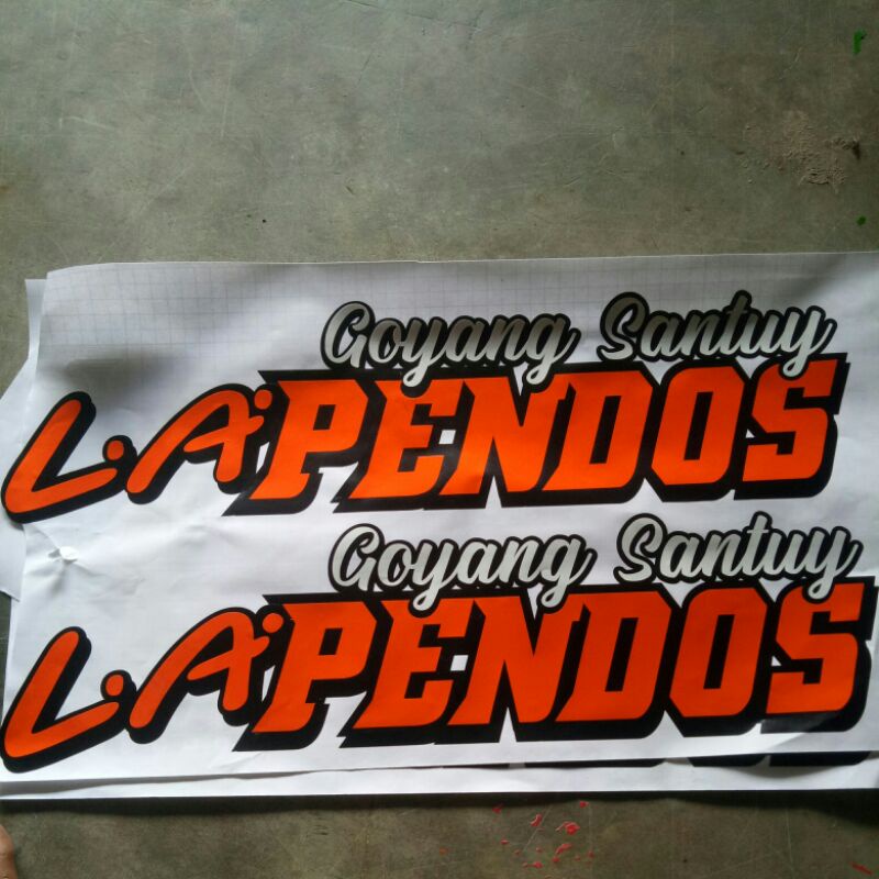 

stiker tulisan tumpuk