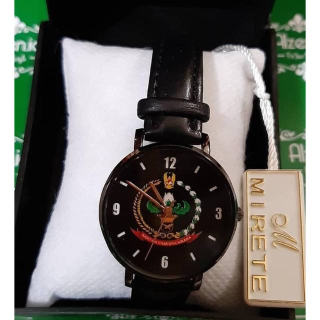 Jam Persit Tali Kulit