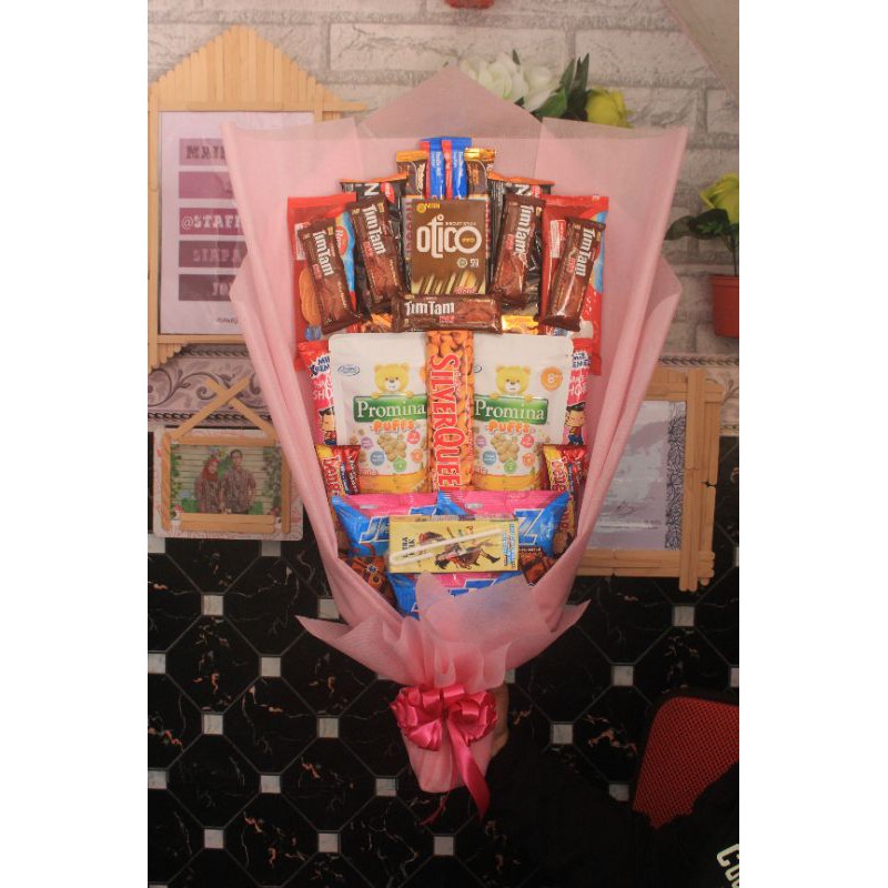 

Bucket Snack, Bucket Coklat, Kado Ulang Tahun, Kado Wisuda dll