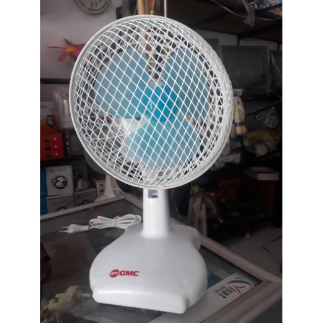 Kipas Angin Duduk / Meja GMC 701