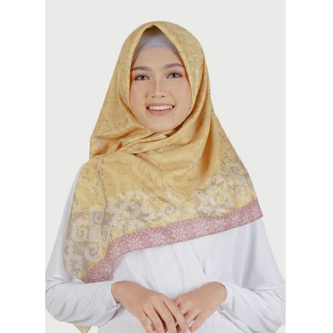 Kerudung Segi Empat Elzatta Hijab Segi Empat Scarf  Elzatta Jilbab Segi Empat Elzatta Kaila Aleesa