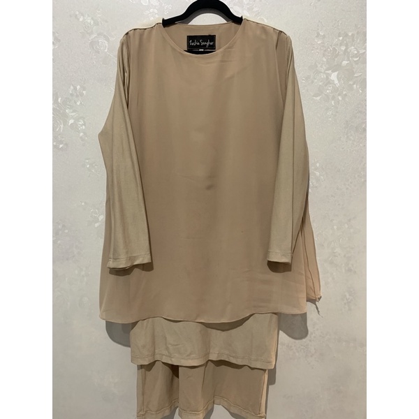 preloved tunik by zaskia sungkar