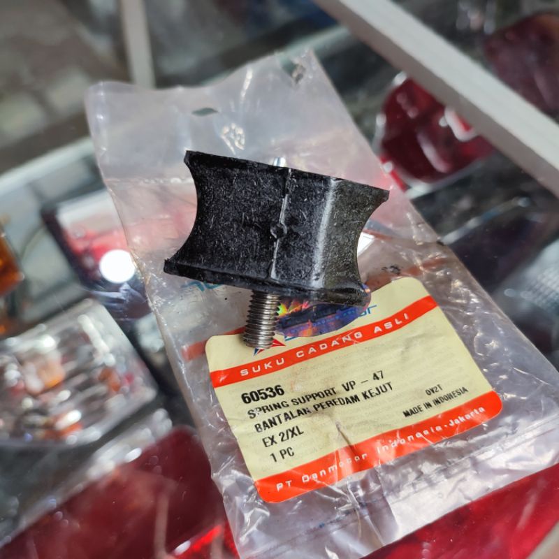 KARET MOUNTING SHOCK BELAKANG VESPA KARET BANTALAN SHOCK BELAKANG KARET TAHU