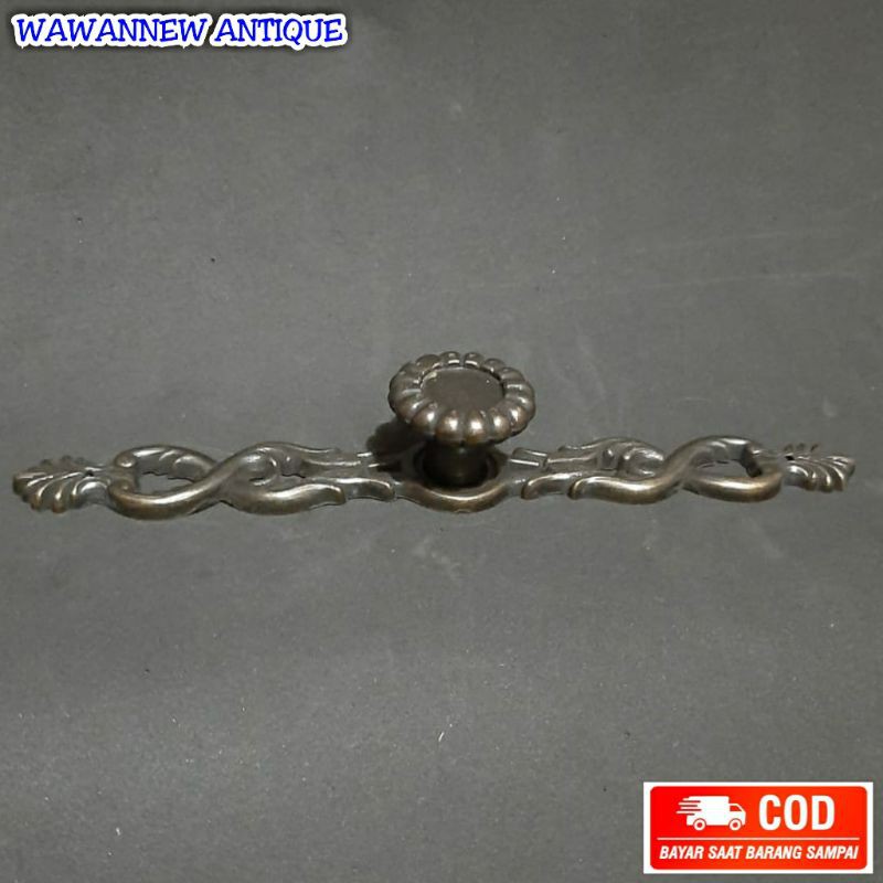 Handle / Tarikan Laci Lemari Jendela Pintu Rumah Kuningan Antik Murah Motif Ukir 19.7cm