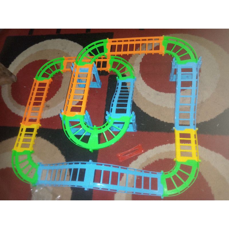 mainan anak mobil kecil + track jalur yang bisa di rakit CITY TRACK TOYS keren