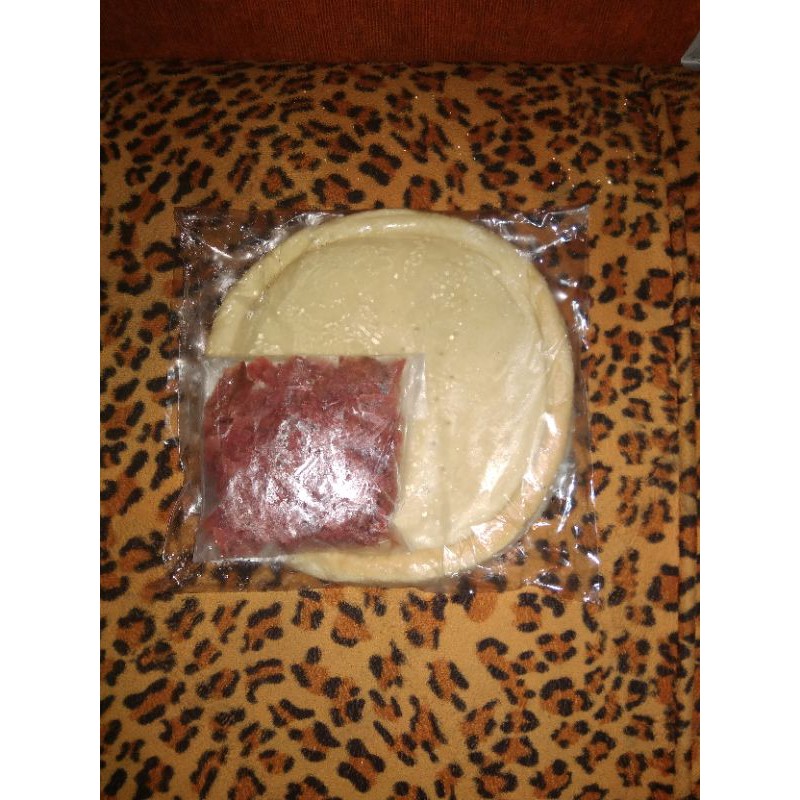 

dough pizza + toping