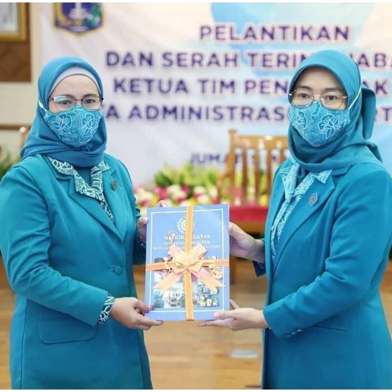 Jas PKK satu set / jas PKK nasional resmi