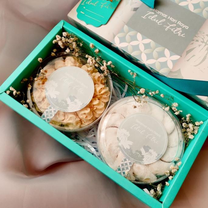 

Acong.Is1994 [Choco Center] Parsel Kue Kering Idul Fitri Premium - Hampers Lebaran