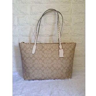 Preloved Tas Zip Totebag Coach Signature