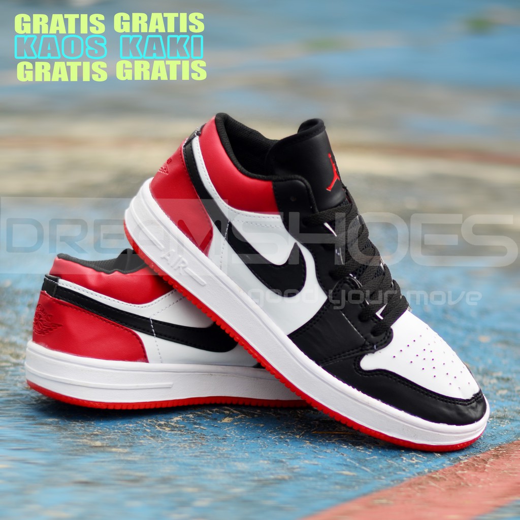 SEPATU BASKET PRIA NIKE AIR JORDAN 1 LOW RETRO SHOE CHICAGO SNEANERS