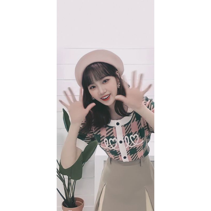 KIM CHAEWON IZONE CASHBEE