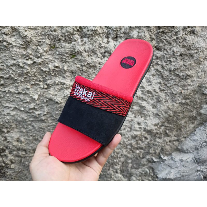 sendal wakai pria/wanita terbaru model slop /sendal fasihon korea terbaru /sendal distro trendy 2021
