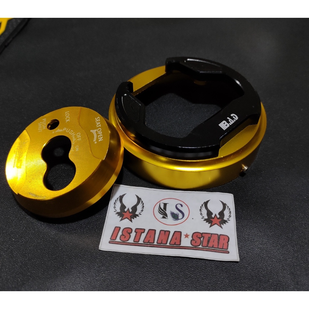 1 SET TANKPAD NMAX GOLD MODEL TERBARU TULISAN TIMBUL NMAX OLD/LAMA