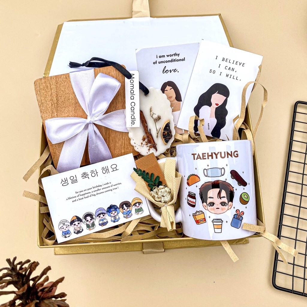 (PROSES CEPAT) HAMPERS K-POP Hampers wisuda kado ulang tahun wedding gift Graduation & Birthday Souv