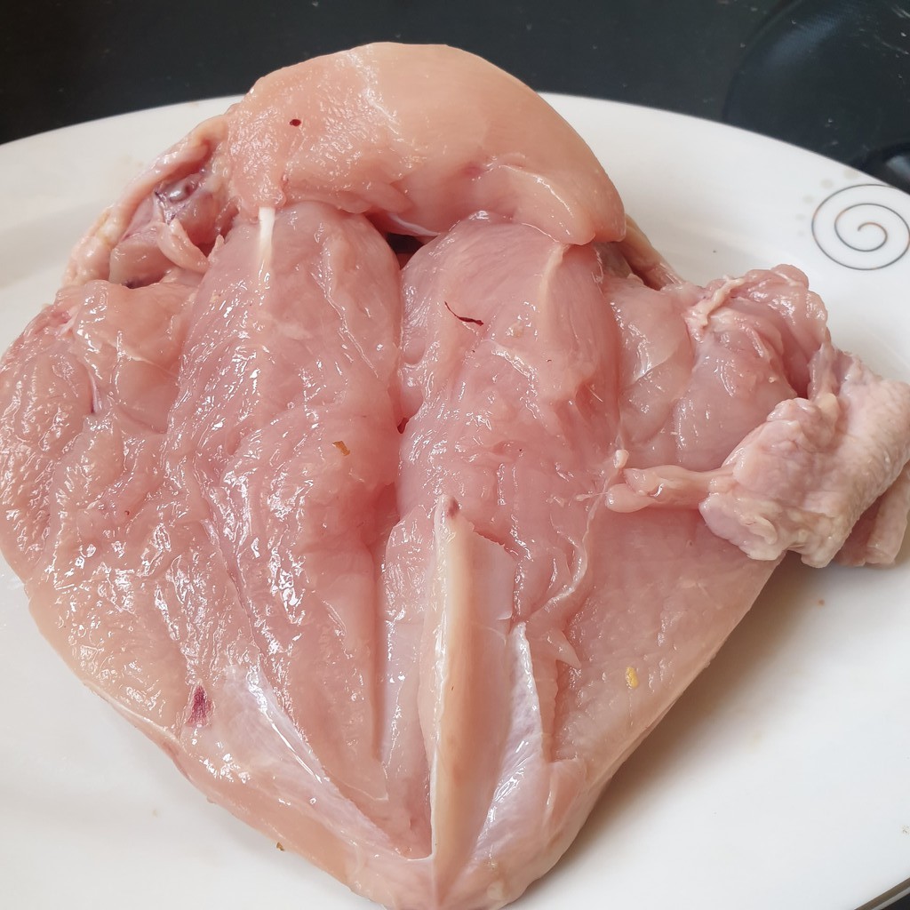 

Fillet Dada Ayam Tanpa Tulang - 500 gram