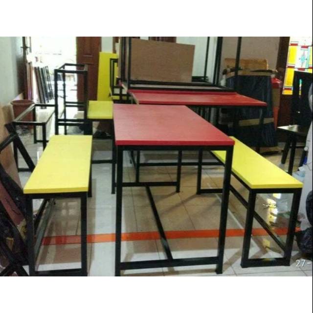 Meja cafe / meja restoran / meja foodcourt