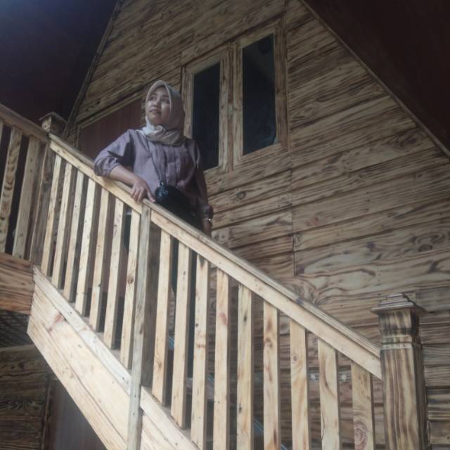 larastycha_anggarini