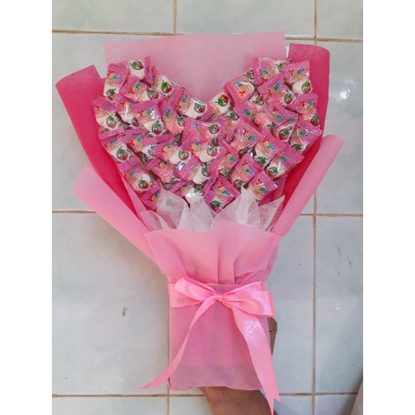 

buket permen yupi. buket yupi love.