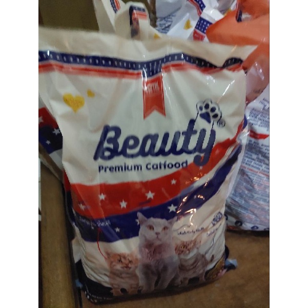 Beauty premium cat food