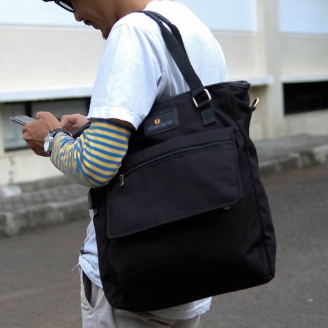 FOR NIGHT BLACK |ManNeedMe x URBAN| Tas Selempang Pria Jinjing Tote Bag ORIGINAL