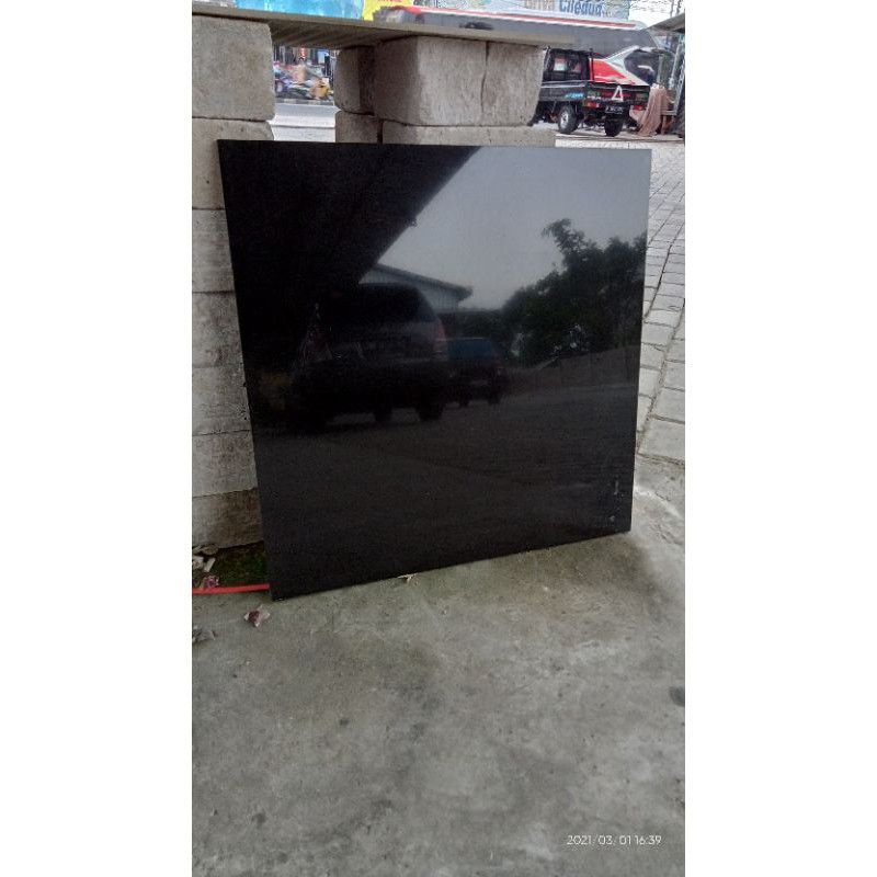 GRANIT GRANITE HITAM POLOS KIA UNGLAZED TILE SUPER BLACK 60X60