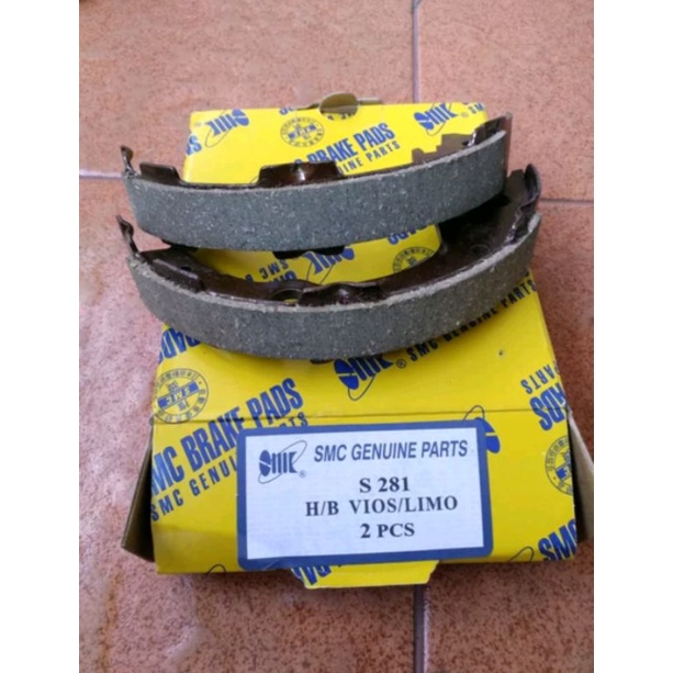 Hand brake shoe kampas rem depan vios altis limo 2pc