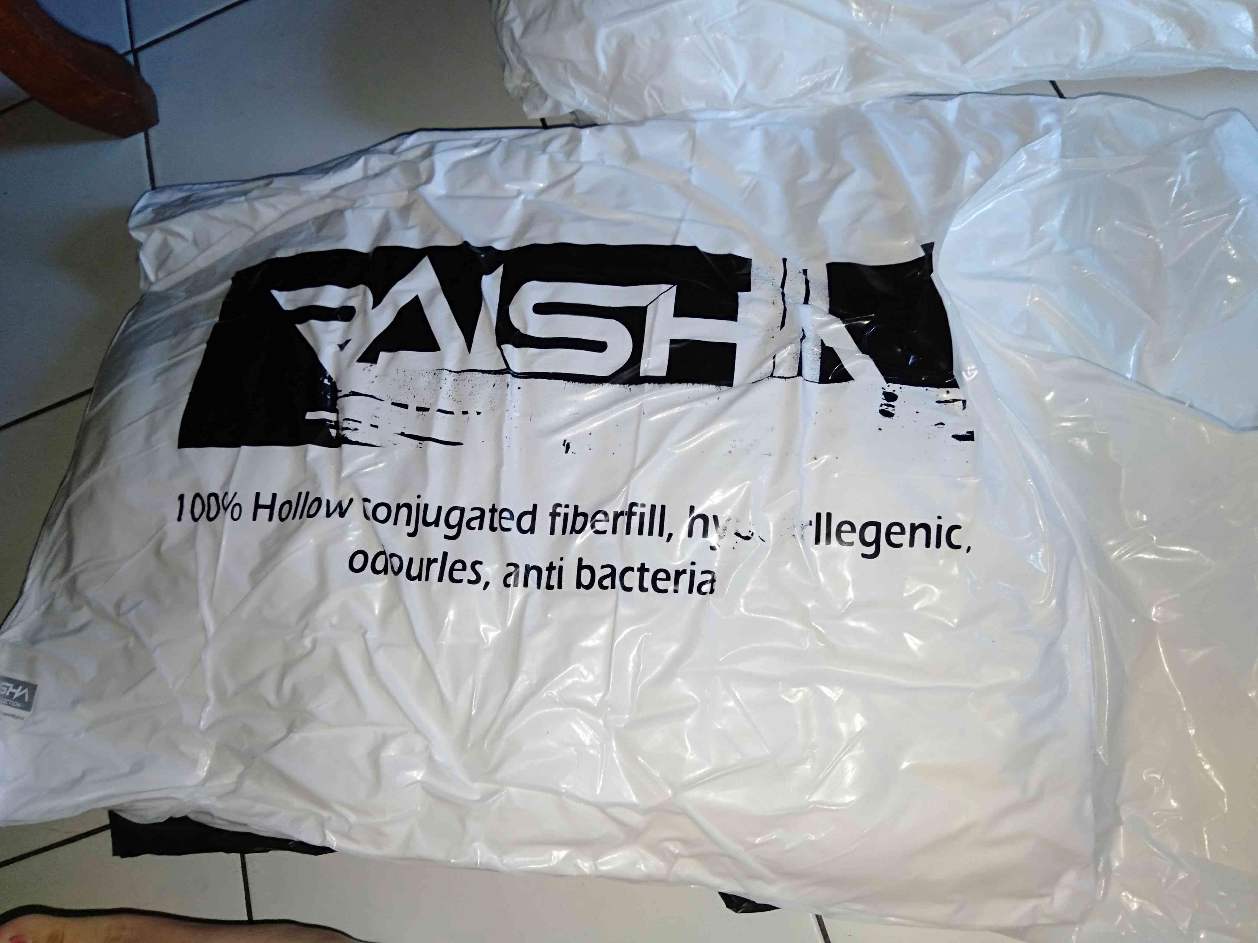 Rc Paket Bantal Guling Raisha Set Bahan Hollow Siliconized Fiber (raisha Pillow Collection)