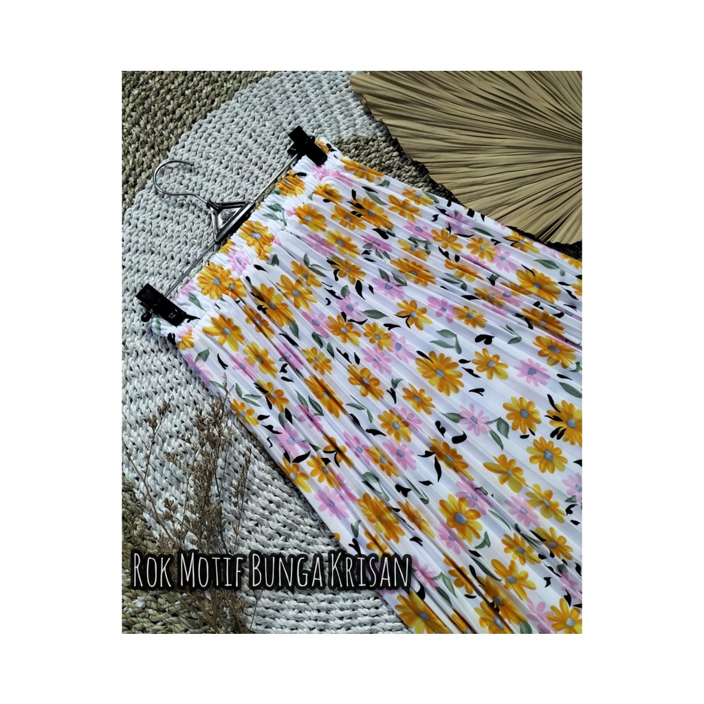 ROK PLISKET MOTIF BUNGA SAKURA // ROK PLISKET MOTIF KRISAN